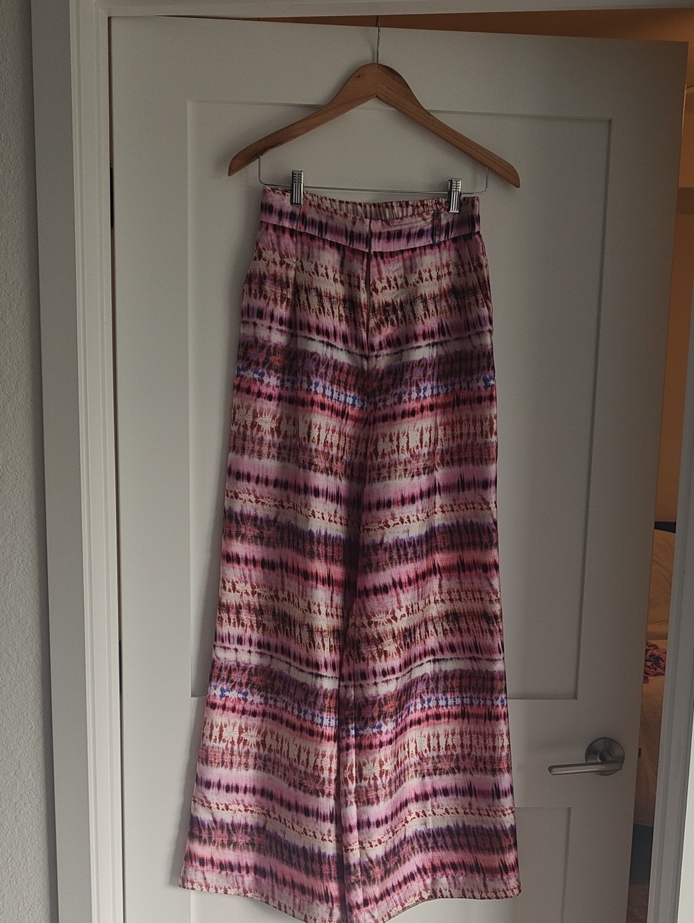 Wide-Leg Tie-Dye Print Pants in Pink and Purple
